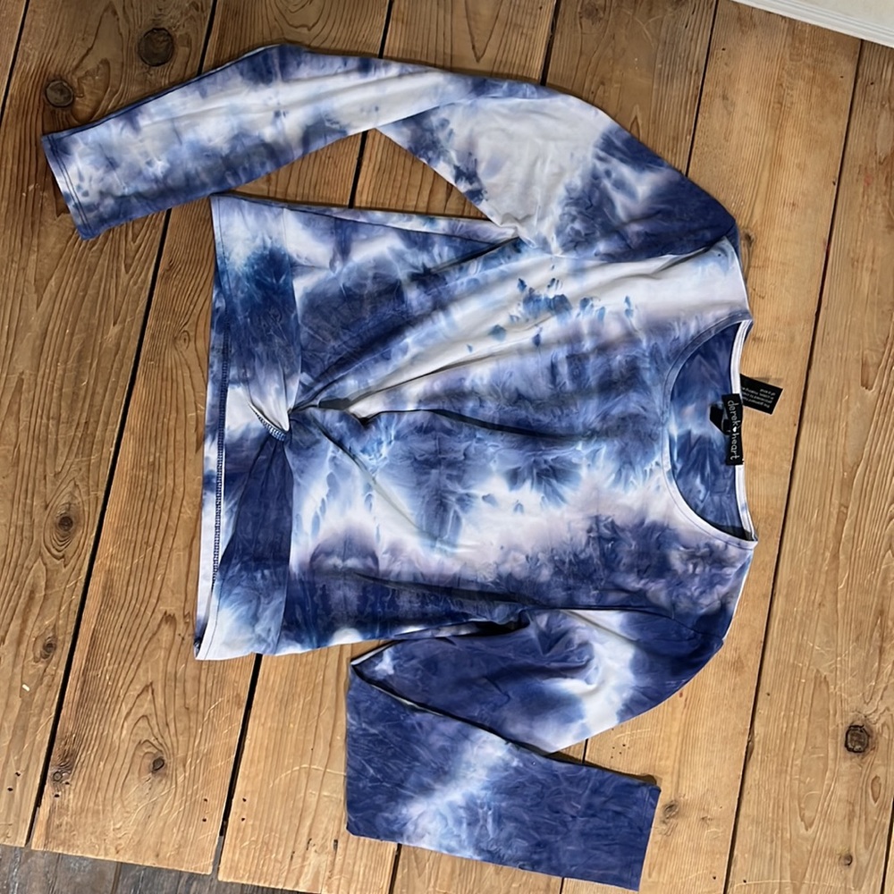 Derek heart illusion knot tie dye. Never worn.